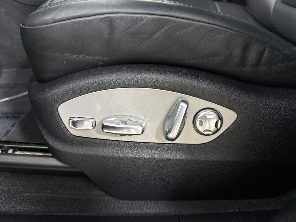 2023 Porsche Macan S