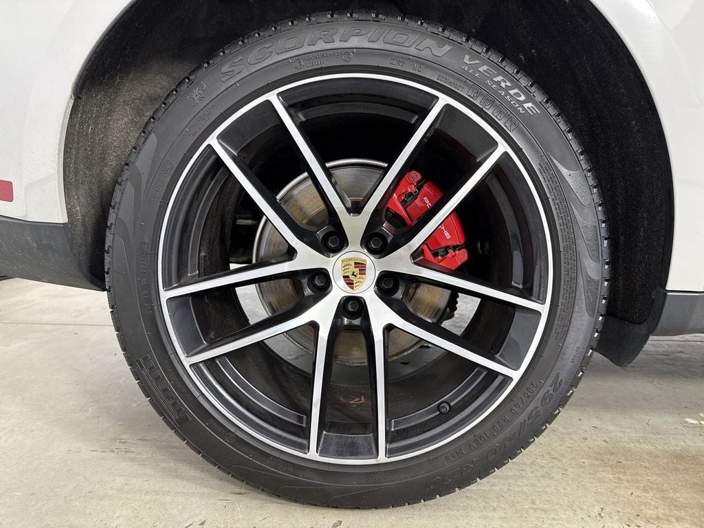 2024 Porsche Macan S