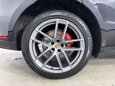 2025 Porsche Macan S