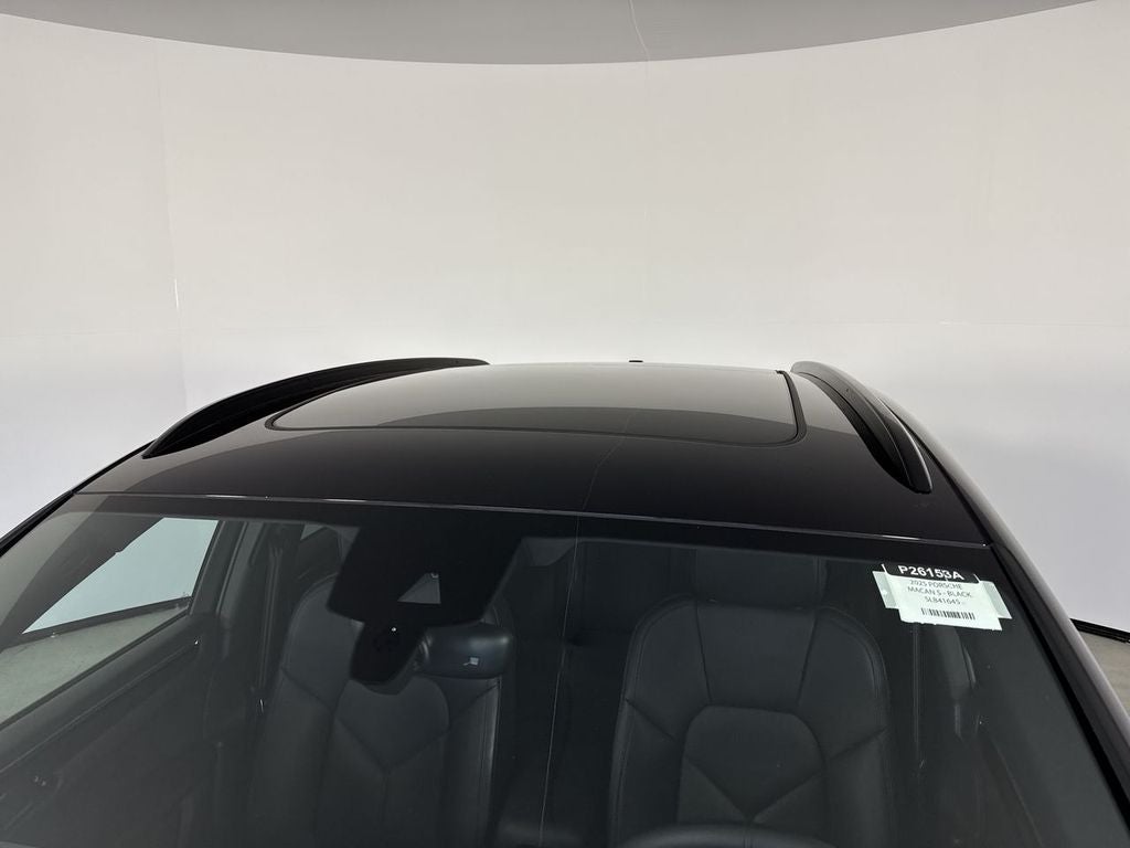 2025 Porsche Macan S