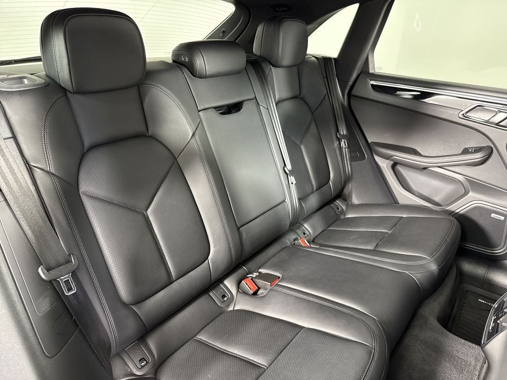 2025 Porsche Macan S