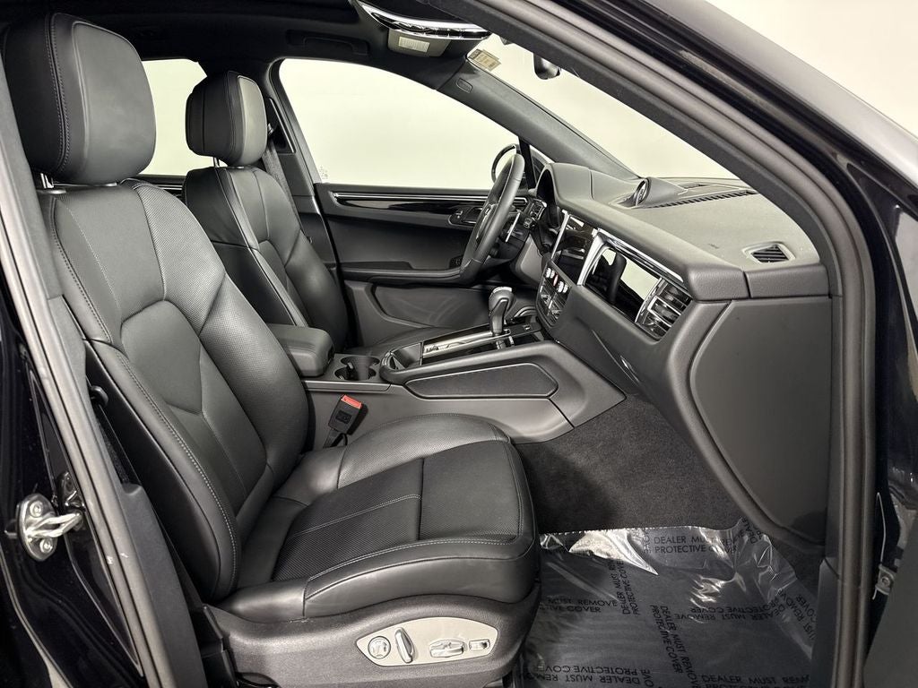 2025 Porsche Macan S