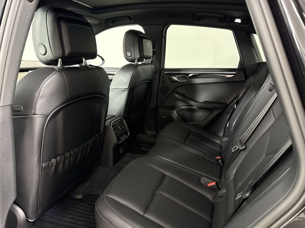 2025 Porsche Macan S