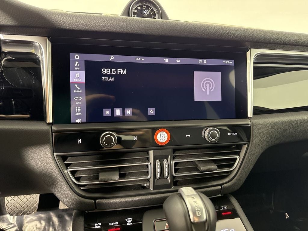 2025 Porsche Macan S