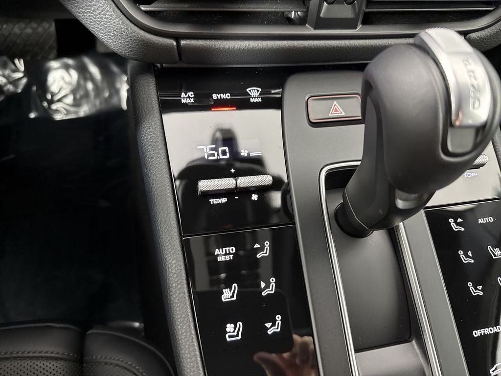 2025 Porsche Macan S