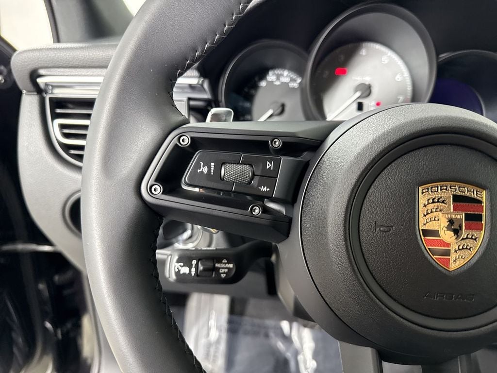 2025 Porsche Macan S