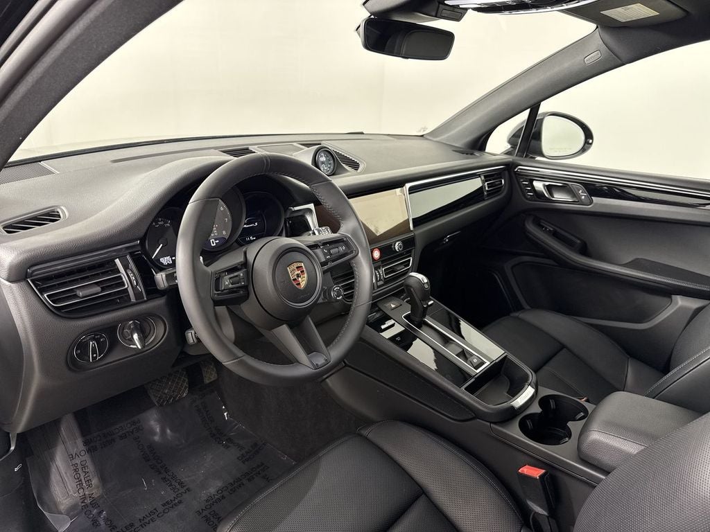2025 Porsche Macan S