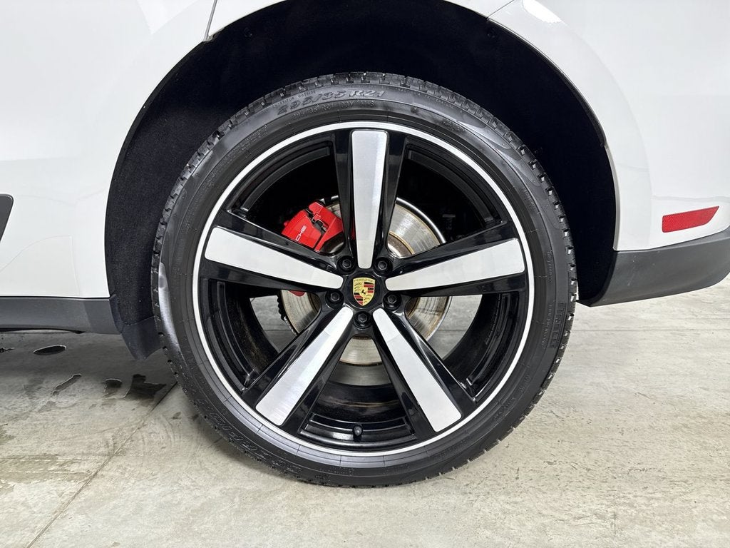 2025 Porsche Macan S