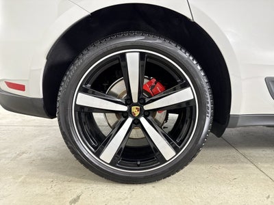 2025 Porsche Macan S