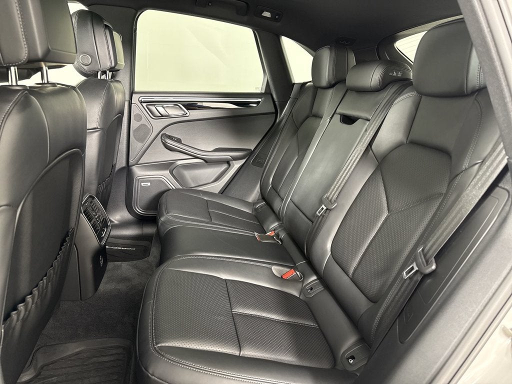 2025 Porsche Macan S
