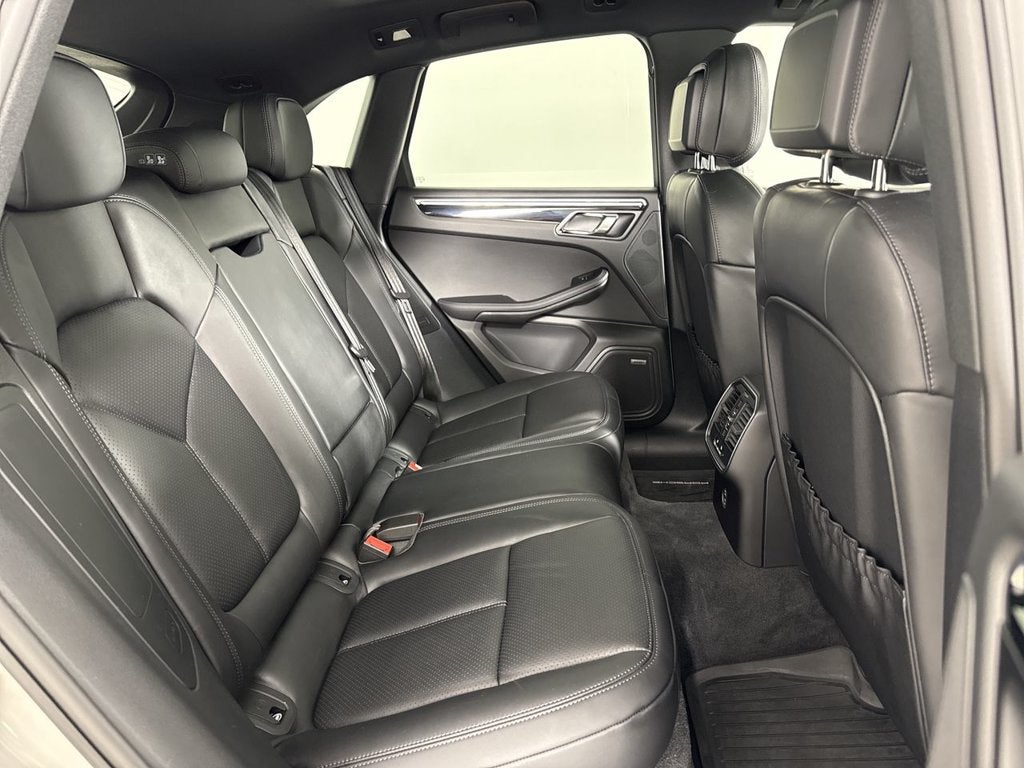2025 Porsche Macan S