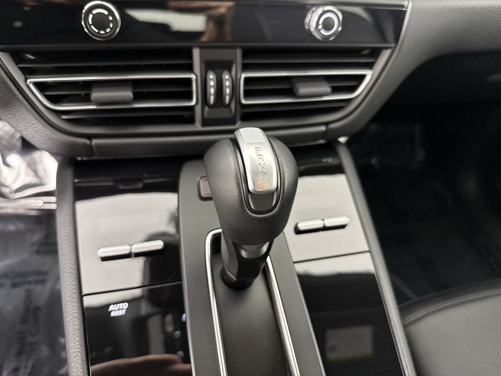 2025 Porsche Macan S