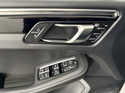 2025 Porsche Macan S