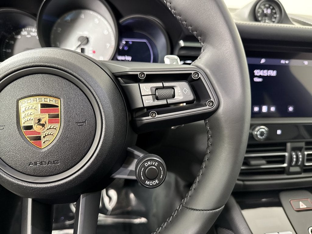2025 Porsche Macan S