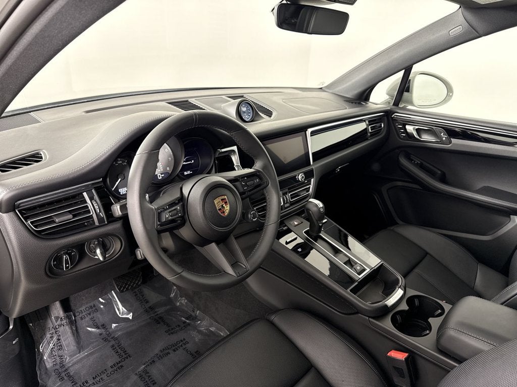 2025 Porsche Macan S