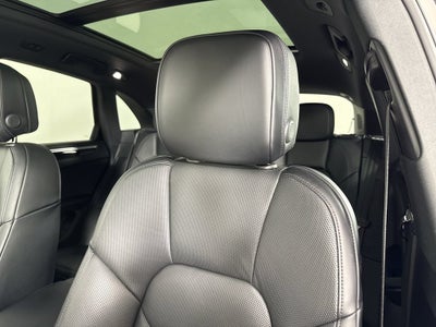 2025 Porsche Macan S