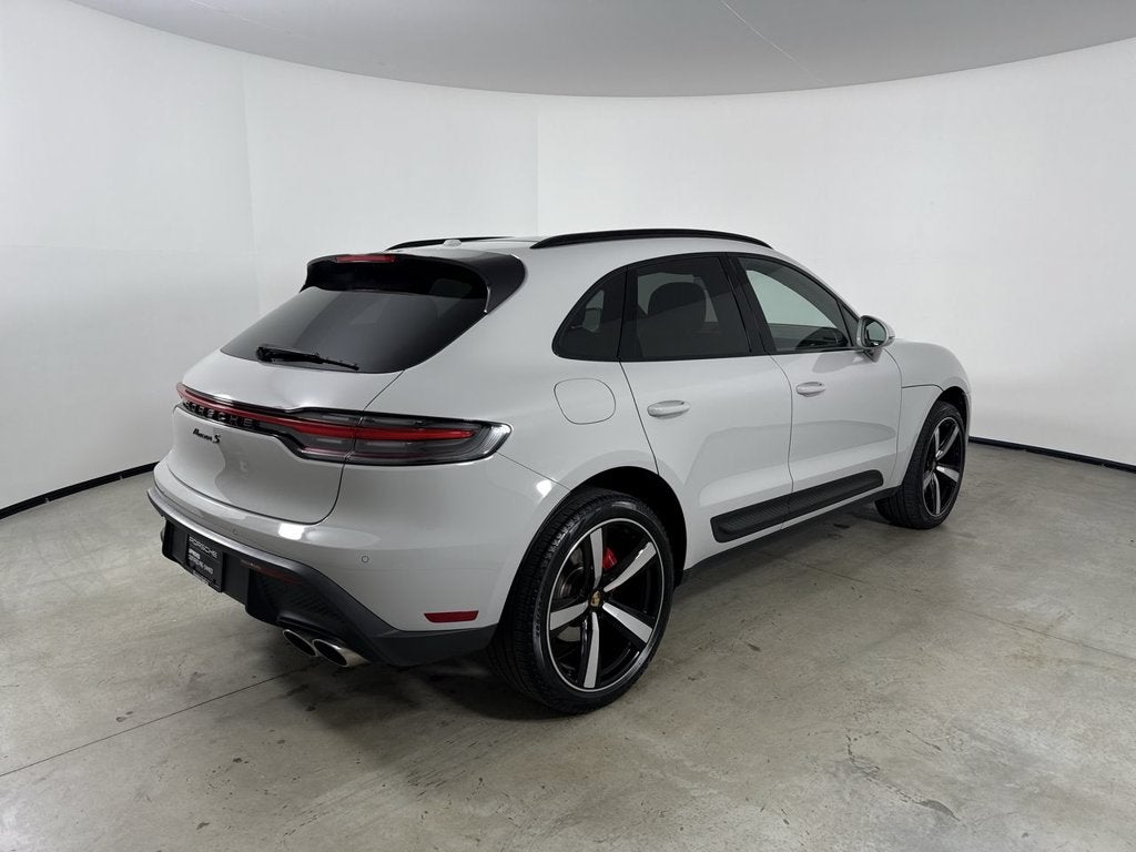 2025 Porsche Macan S