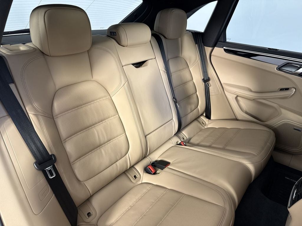 2026 Porsche Macan Macan S