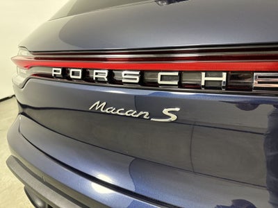 2022 Porsche Macan Macan S
