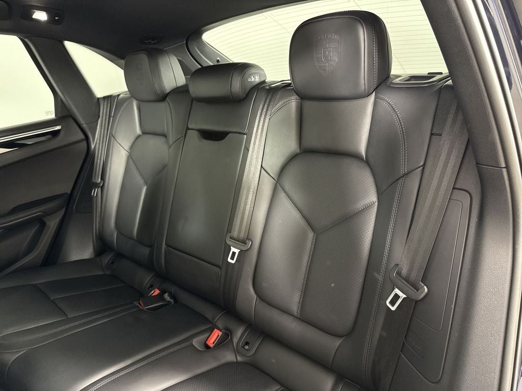 2022 Porsche Macan Macan S