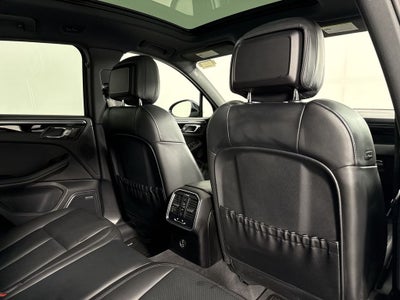 2022 Porsche Macan Macan S