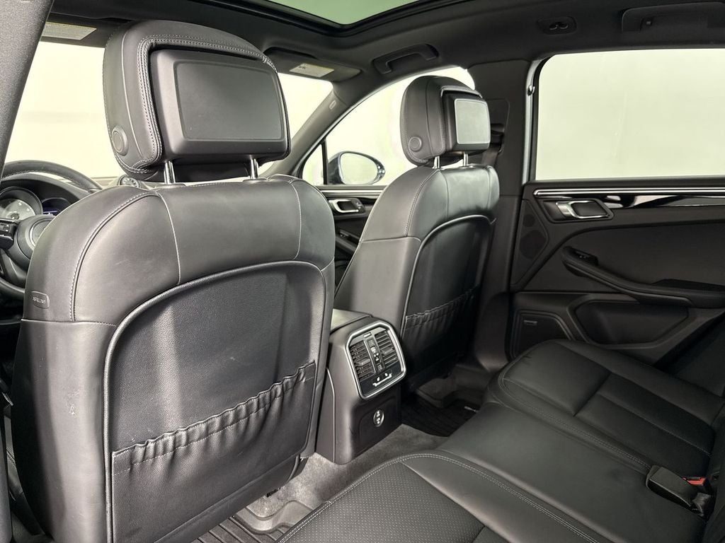 2022 Porsche Macan Macan S