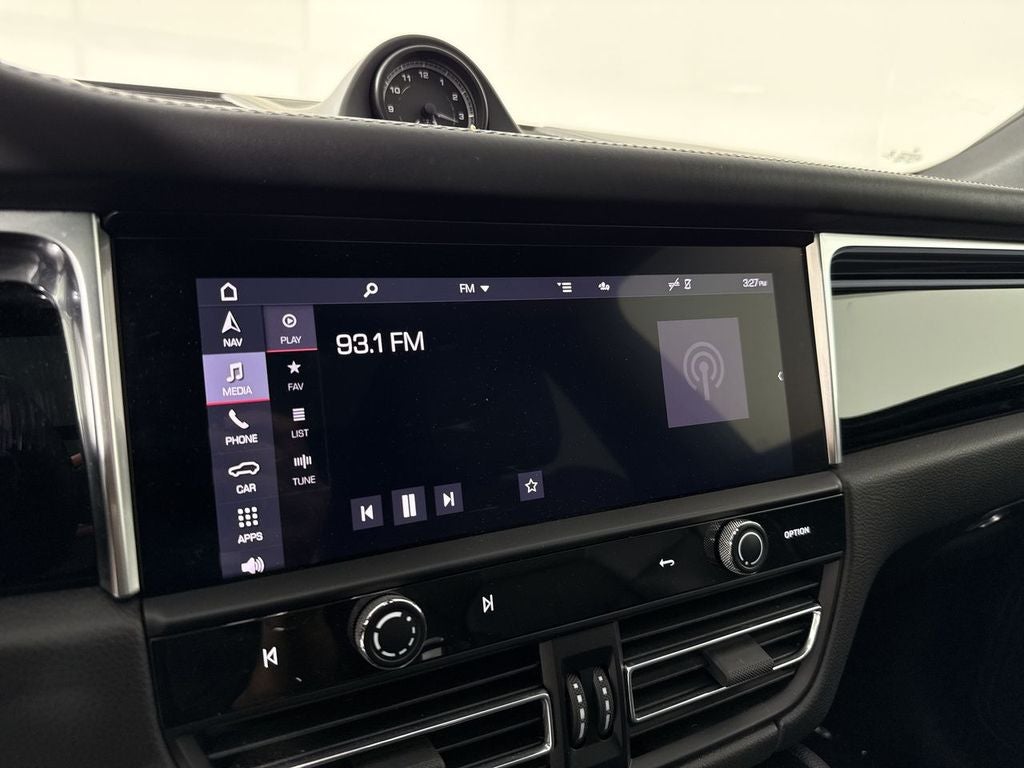 2022 Porsche Macan Macan S