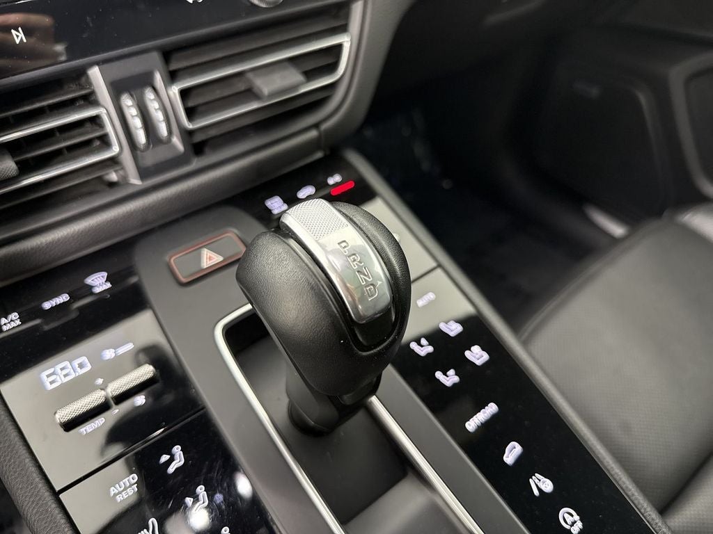 2022 Porsche Macan Macan S