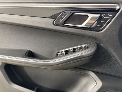 2022 Porsche Macan Macan S
