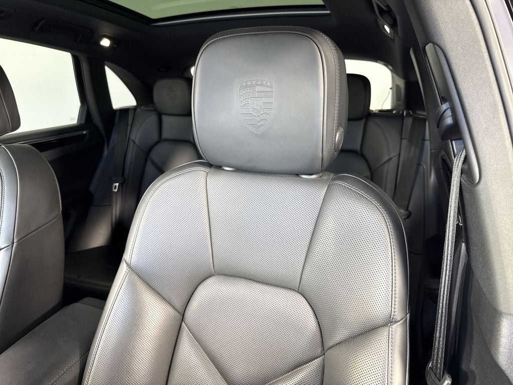 2022 Porsche Macan Macan S