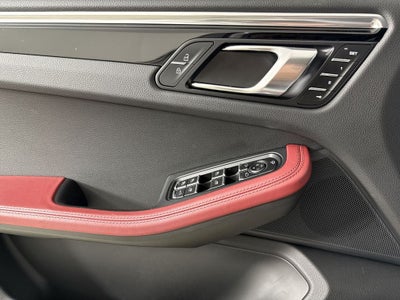 2023 Porsche Macan S