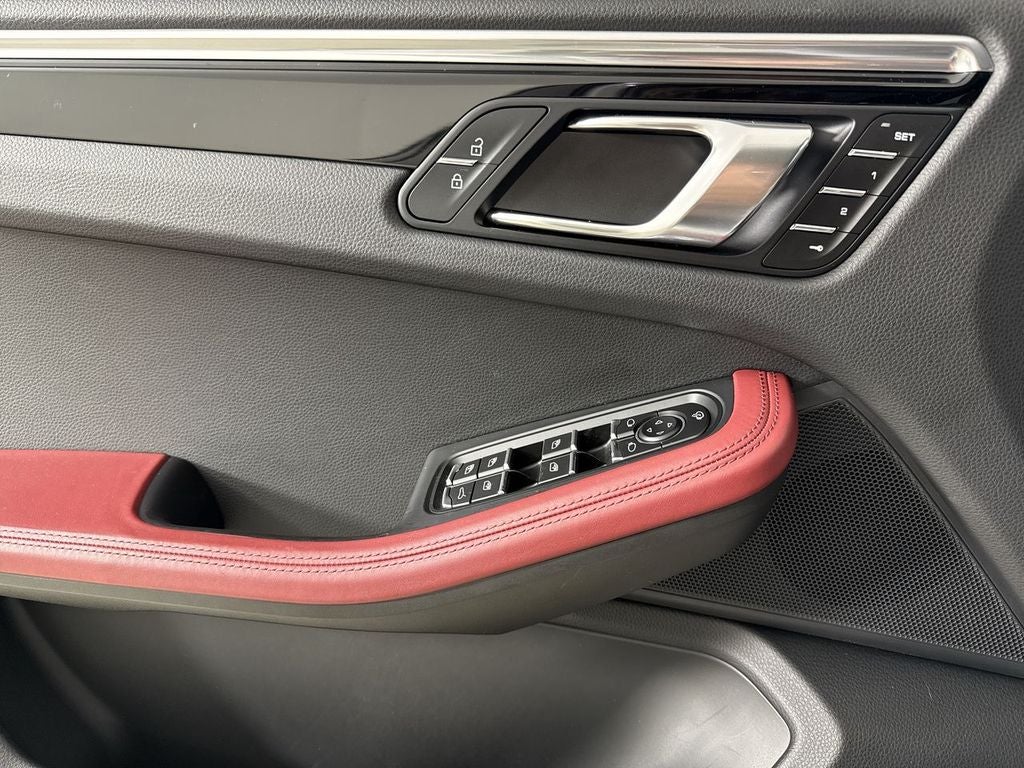 2023 Porsche Macan S