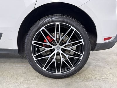 2023 Porsche Macan S