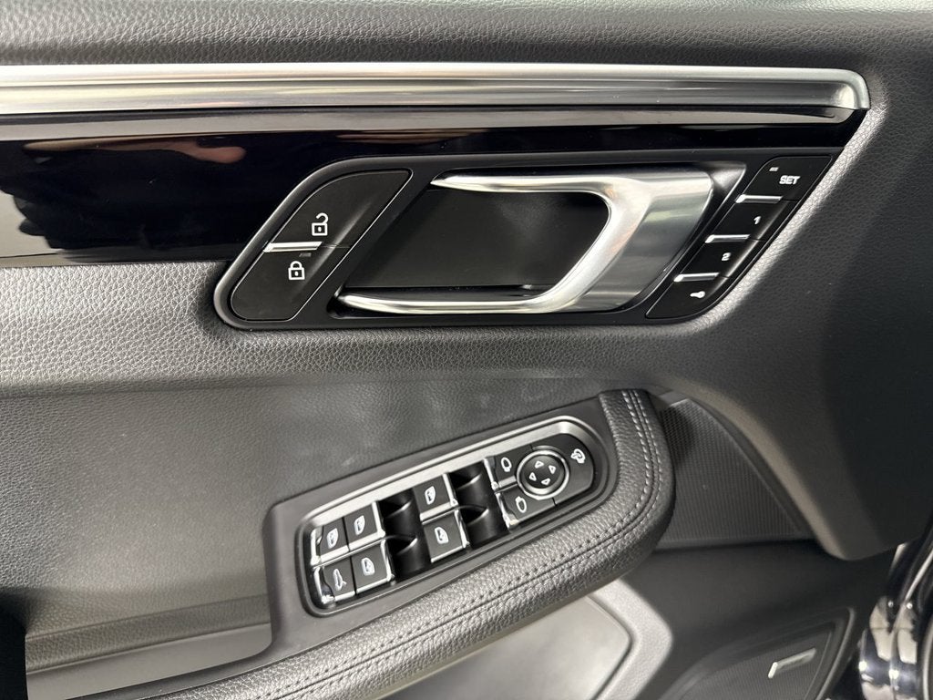 2024 Porsche Macan S
