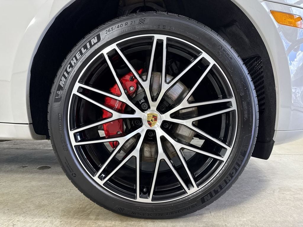 2025 Porsche Macan Macan S