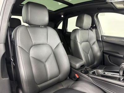2025 Porsche Macan Macan S
