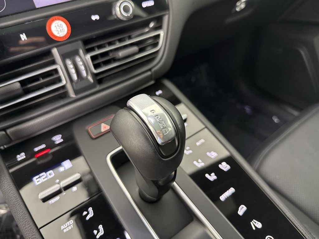 2025 Porsche Macan Macan S