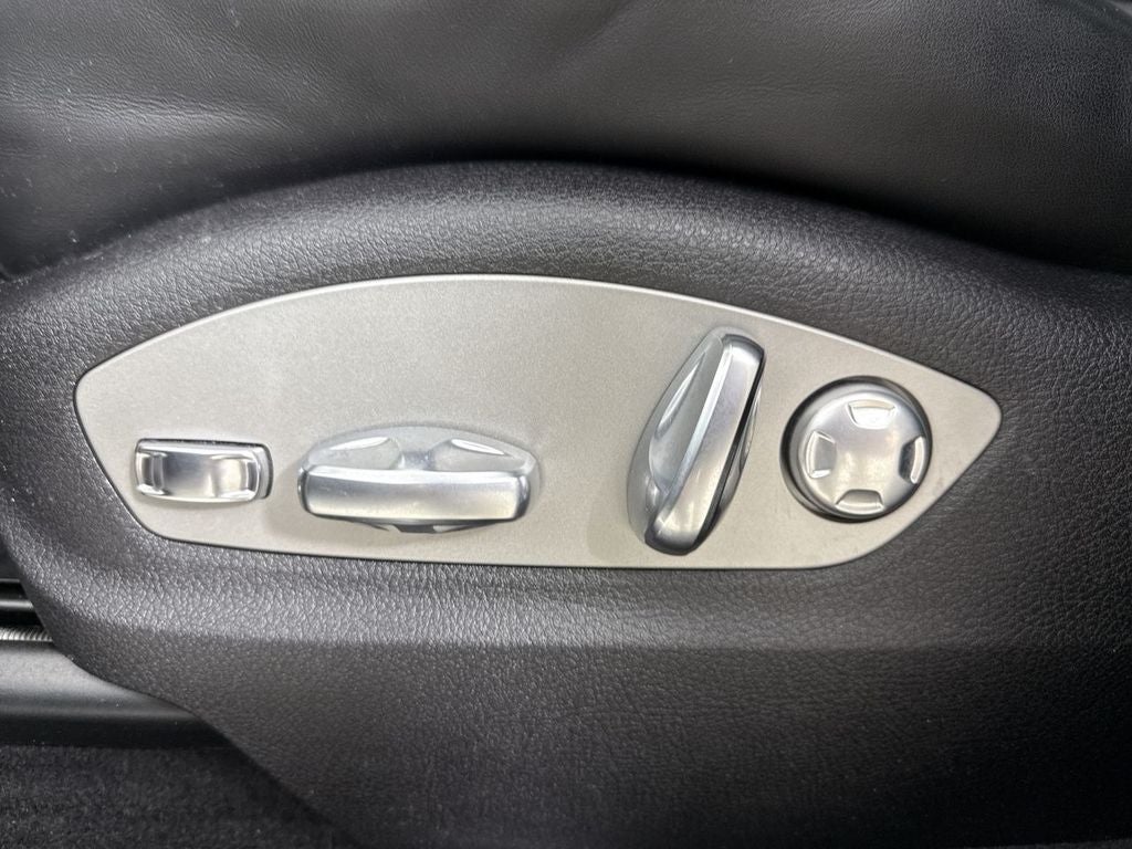 2025 Porsche Macan Macan S