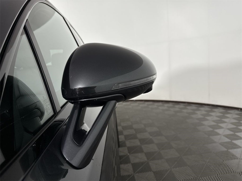 2025 Porsche Macan S