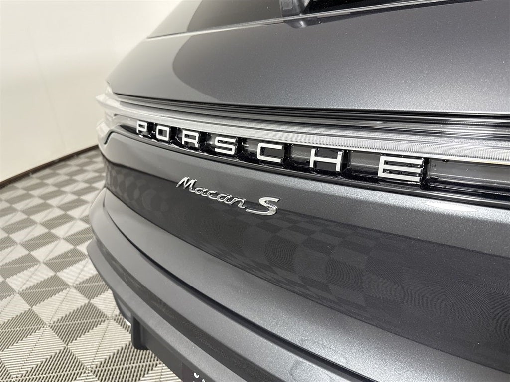 2025 Porsche Macan S
