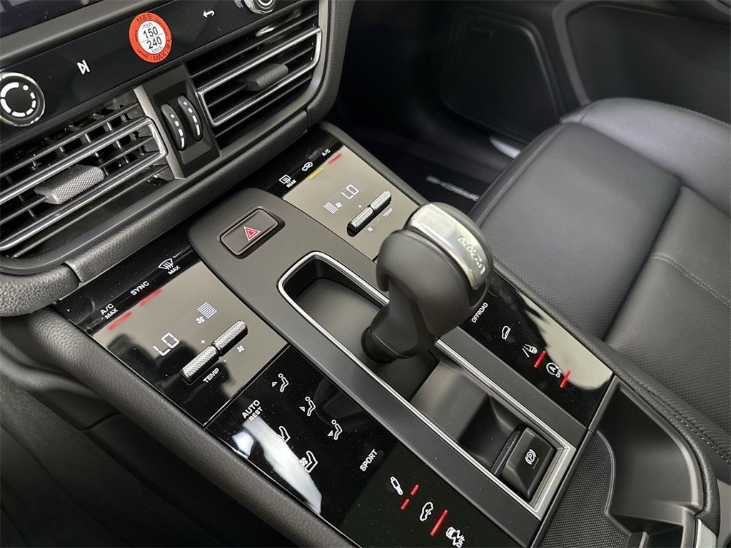 2025 Porsche Macan S