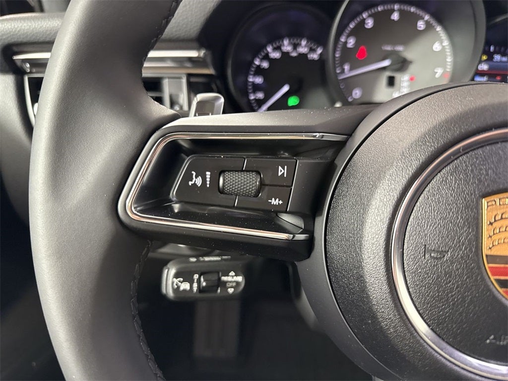 2025 Porsche Macan S