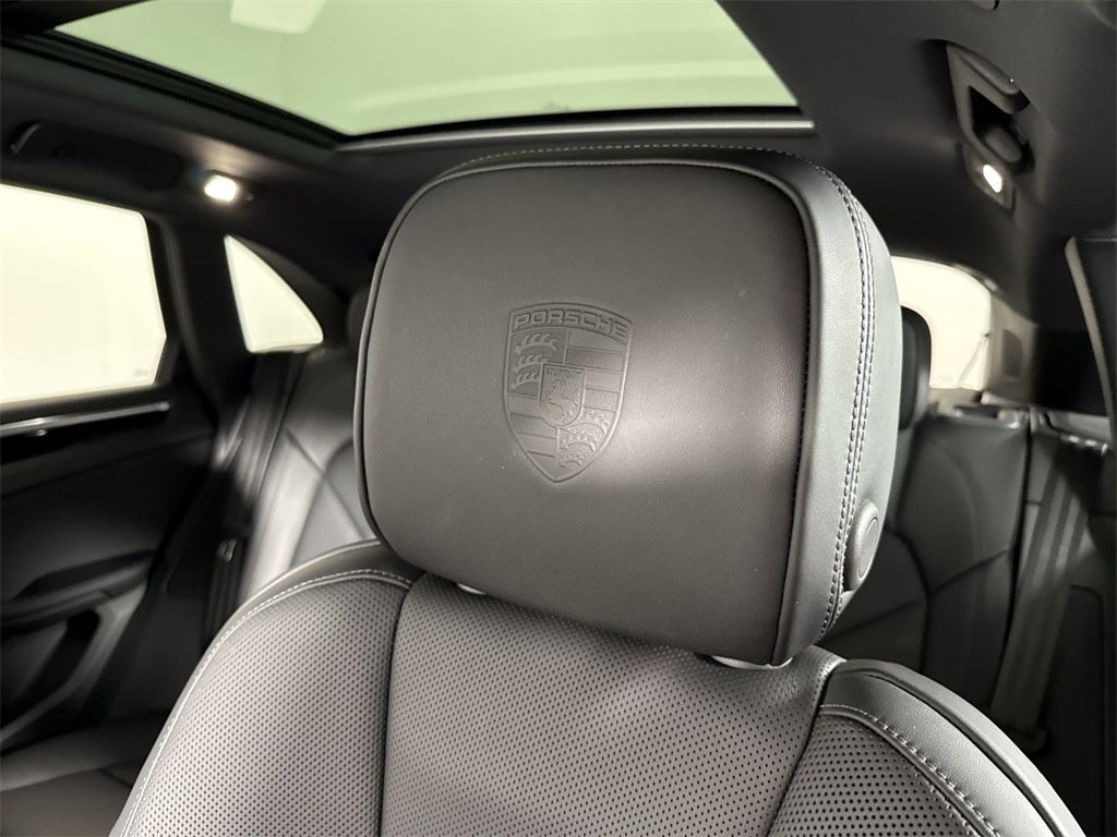 2025 Porsche Macan S