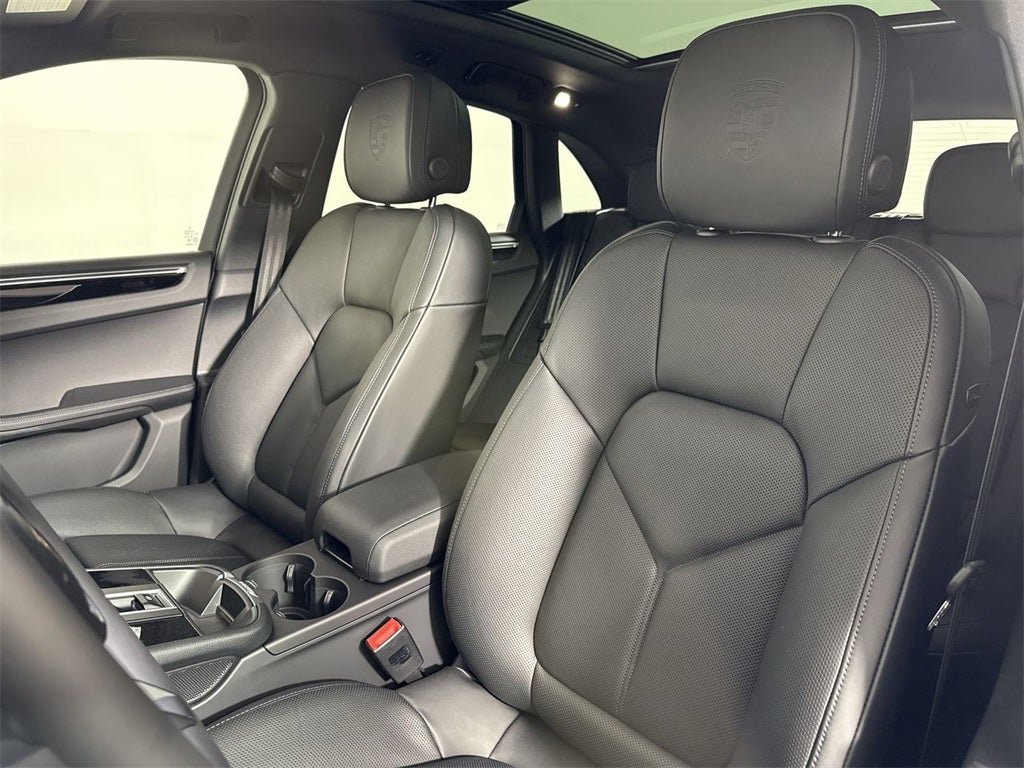 2025 Porsche Macan S