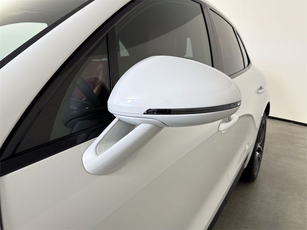 2023 Porsche Macan S