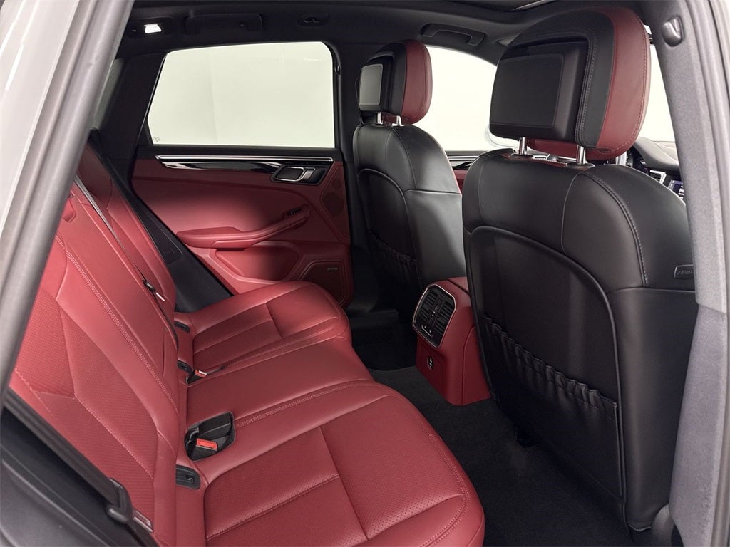 2023 Porsche Macan S
