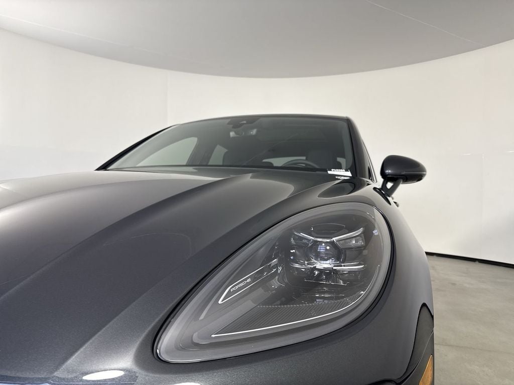 2025 Porsche Macan S