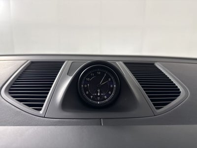 2025 Porsche Macan S