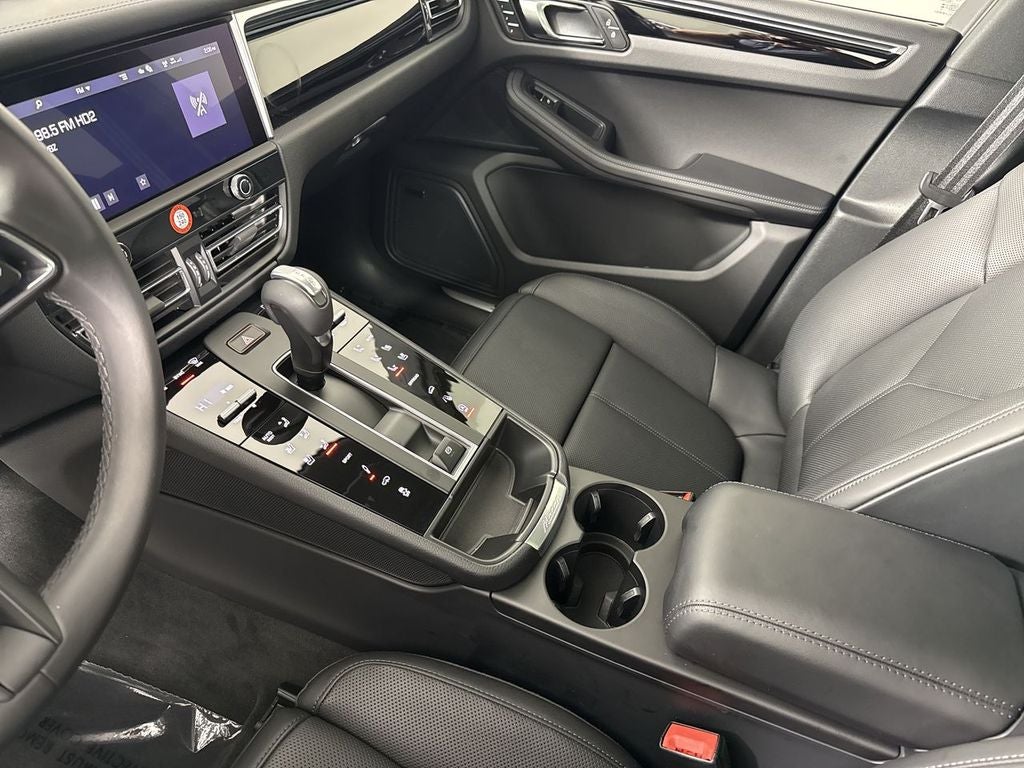 2025 Porsche Macan S