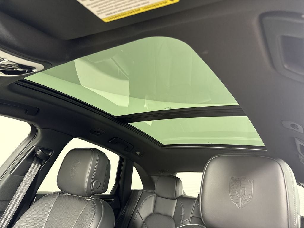 2025 Porsche Macan S